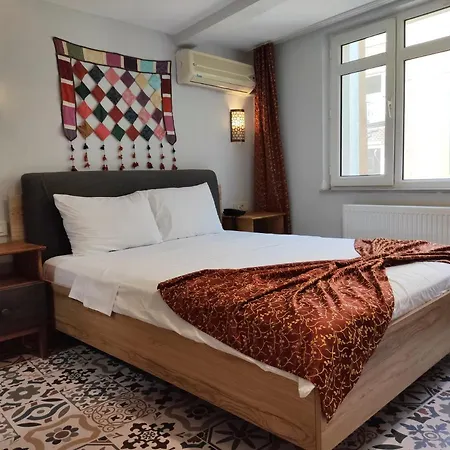Проживание в семье Marmara